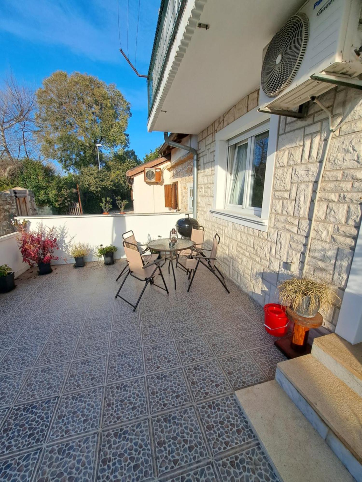 Nostress Apartment Pula Exterior photo